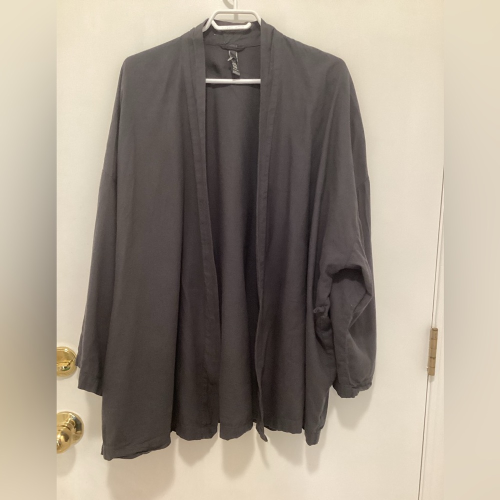 Skims robe. Size L